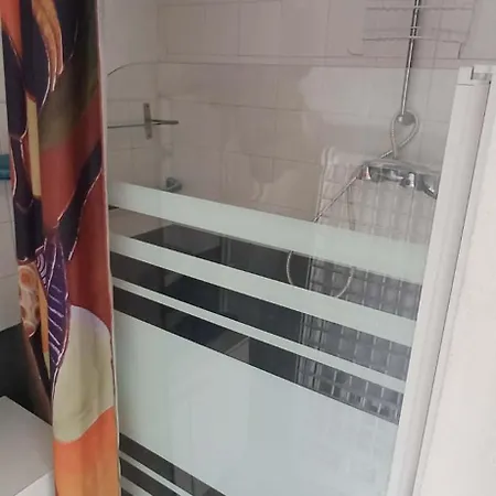Feriehus Petite Maison Calme Et Reposant *